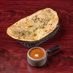 SigreeIndianRestaurant_DalMakhaComboWithPeshwariNaan